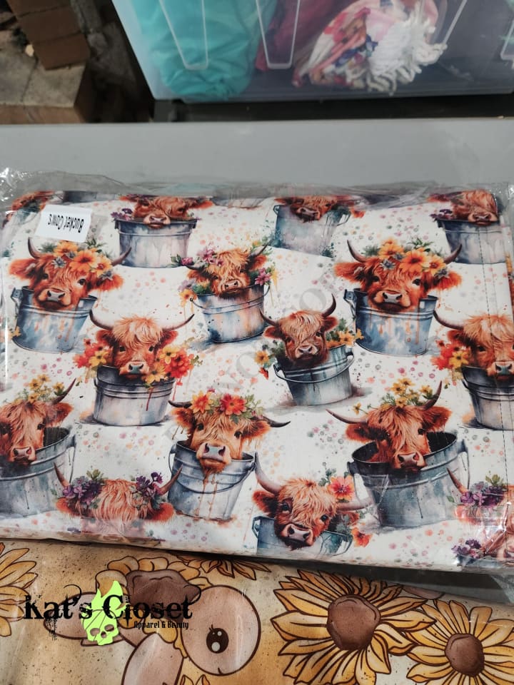 3D FLORAL - BLACK VELVET WEIGHTED BLANKET ROUND 4 PREORDER CLOSING 10/16 Blankets