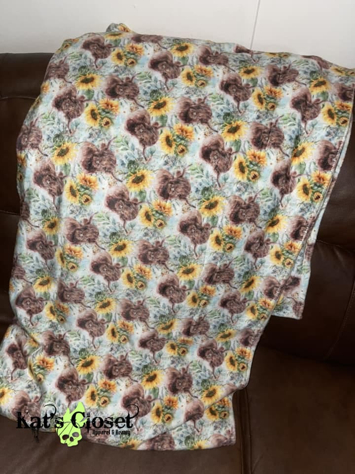 CURIOUS MONKEY - GIANT SHAREABLE THROW BLANKETS ROUND 9 - PREORDER CLOSING 11/6 Blanket